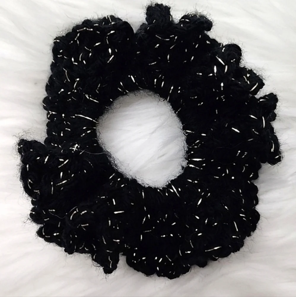 Handmade Textured Crocheted Scrunchies Ponytail Holder Hair Tie Set Of 4 - New